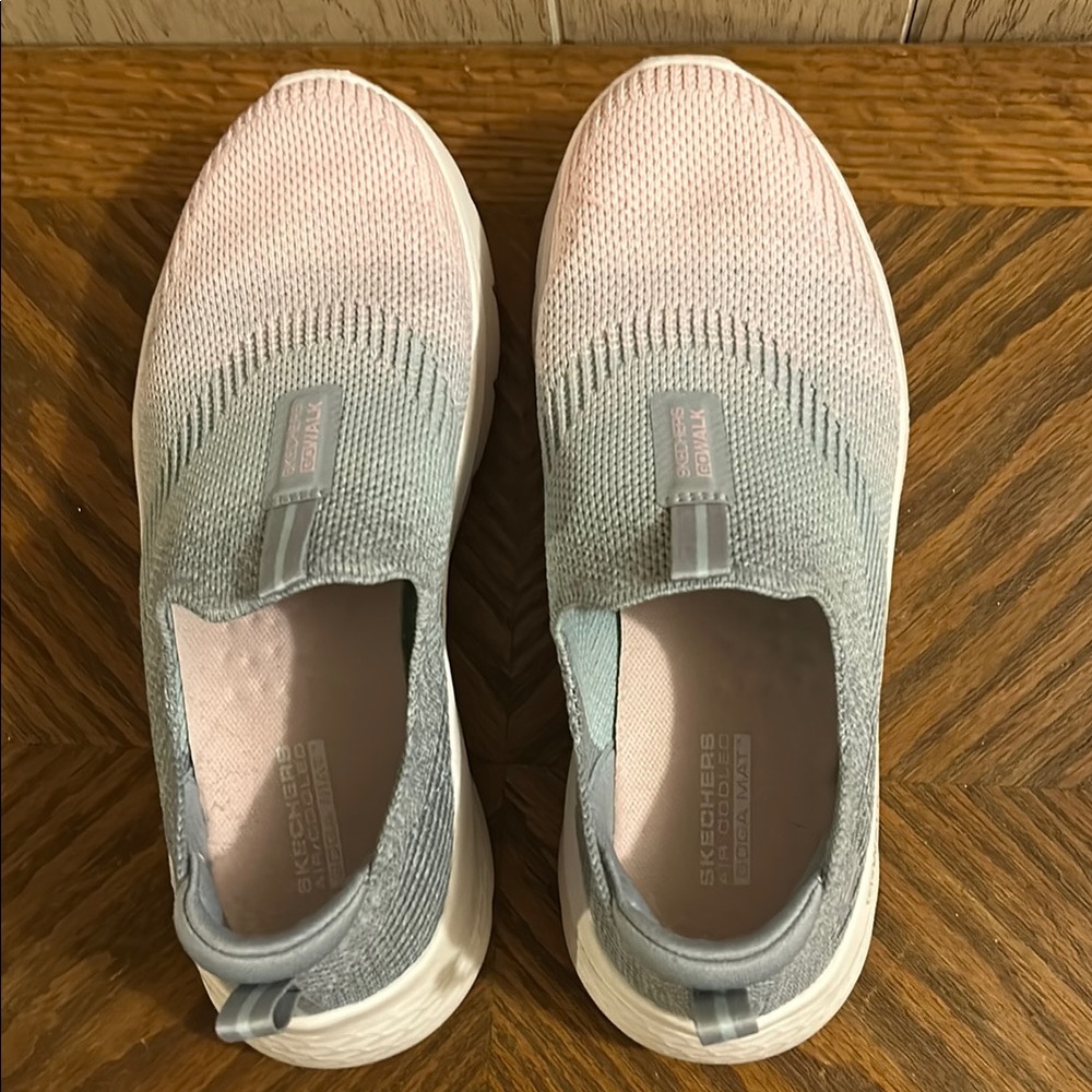 Skechers Blush and Gray Knit Slip-Ons